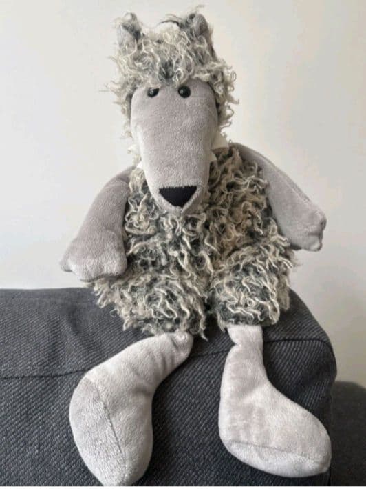  ジェリーキャット　ぬいぐるみ　オオカミ