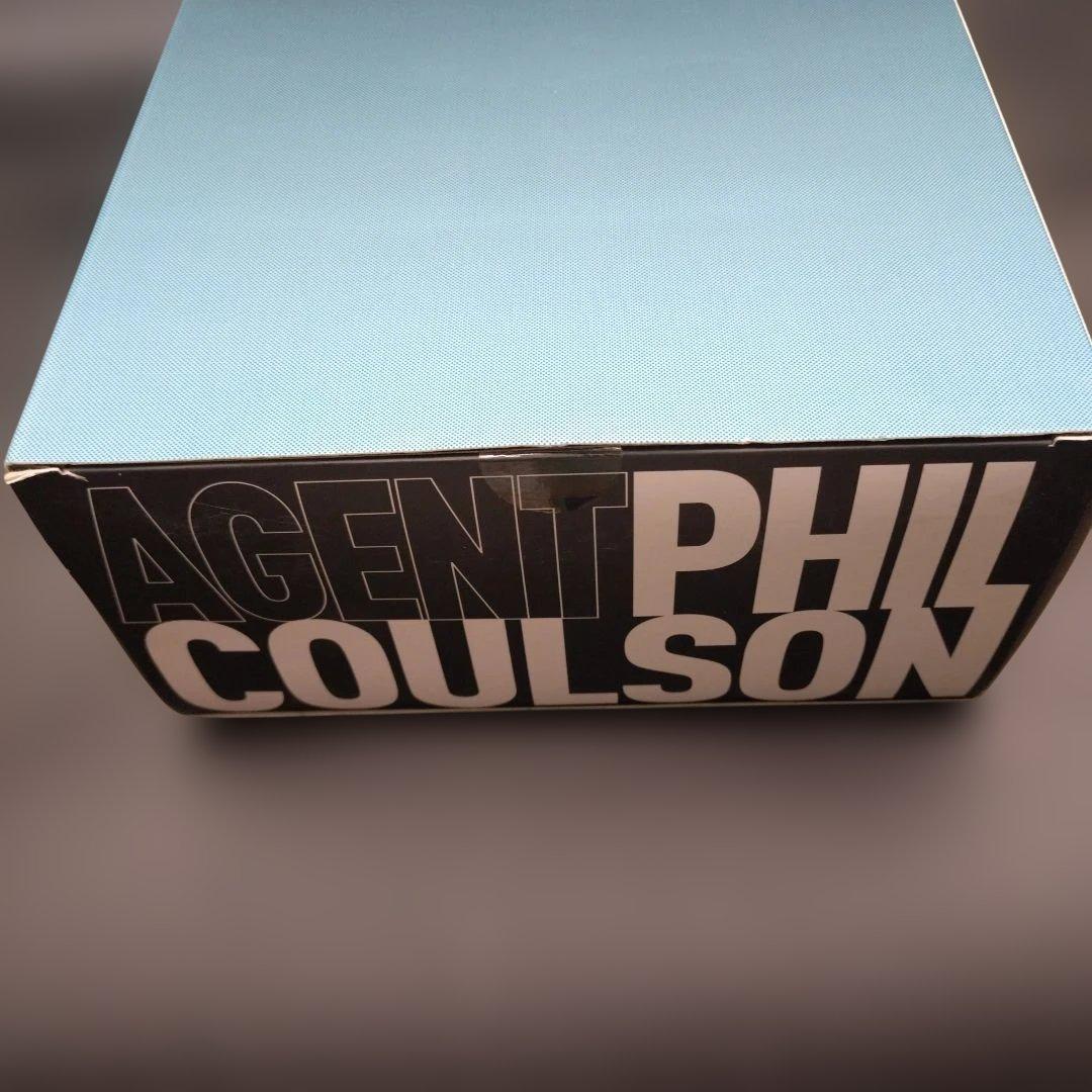 開封品　ホットトイズ　アベンジャーズ　エージェント・フィル・コールソン