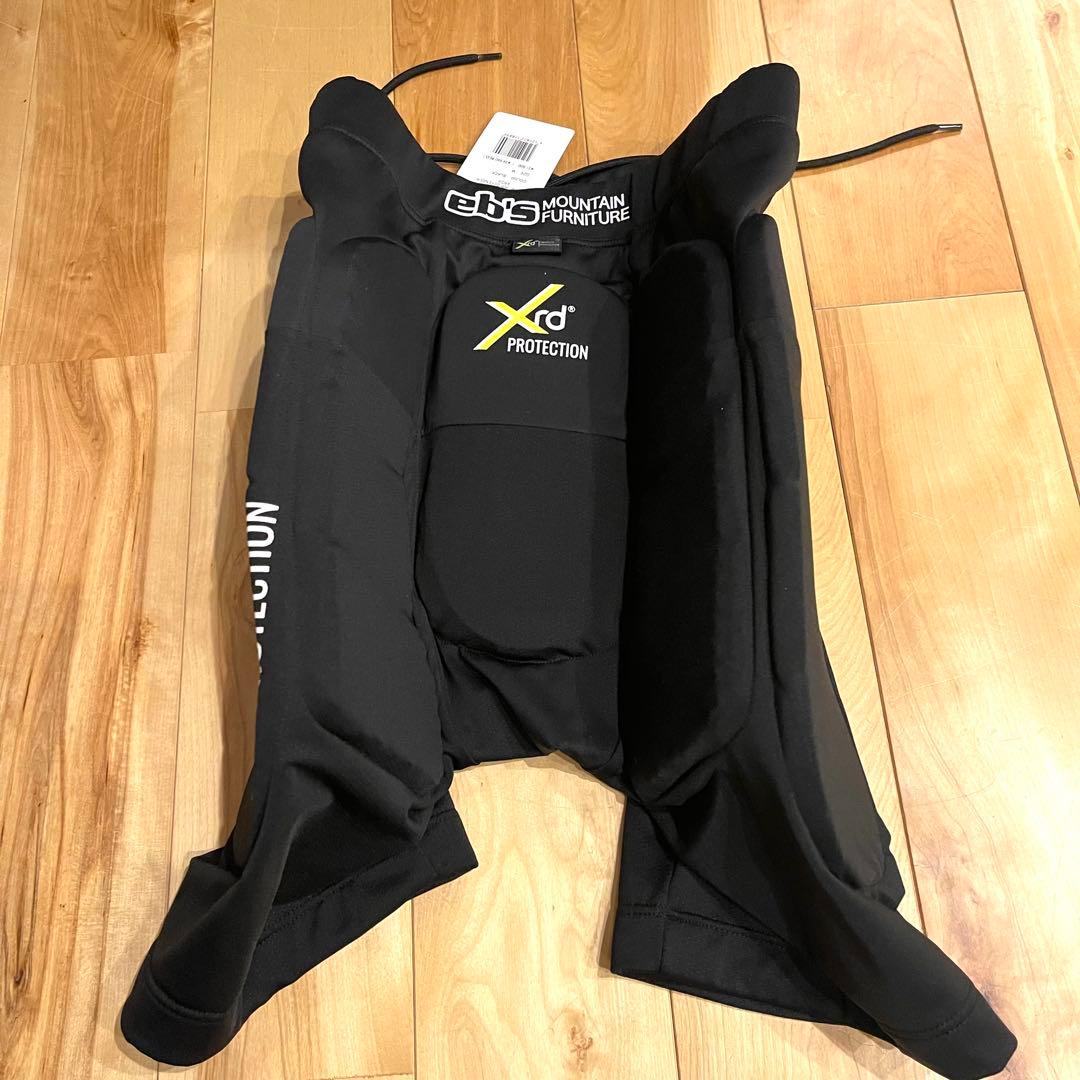 eb’s エビス HIP DEFENDER XRD ヒッププロテクター　ガード