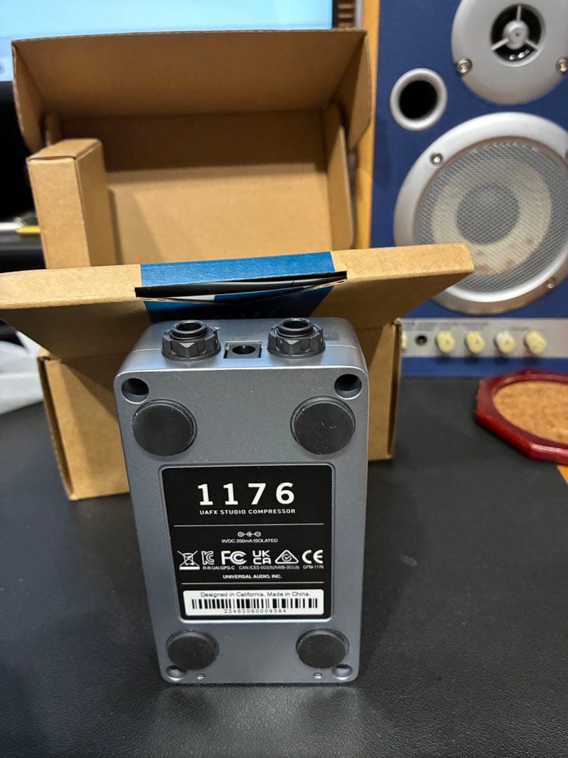 UAFX 1176 スタジオコンプレッサー