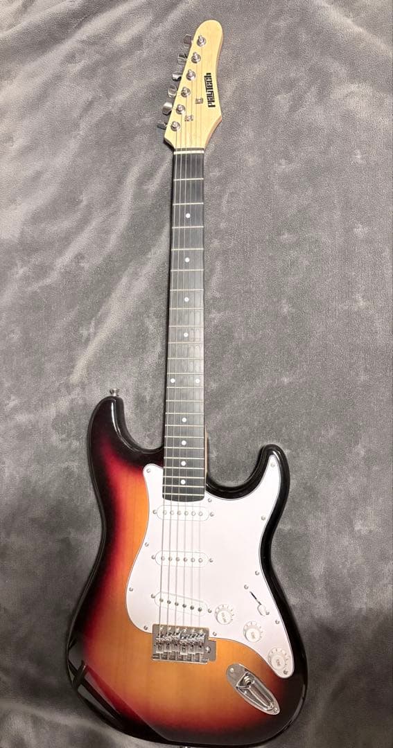 PLAYTECH ST250 Rich Sunburst エレキギター
