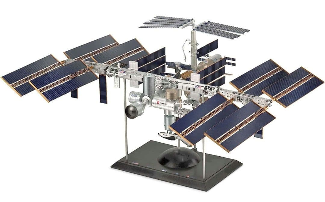 Revell 国際宇宙ステーション　ISS