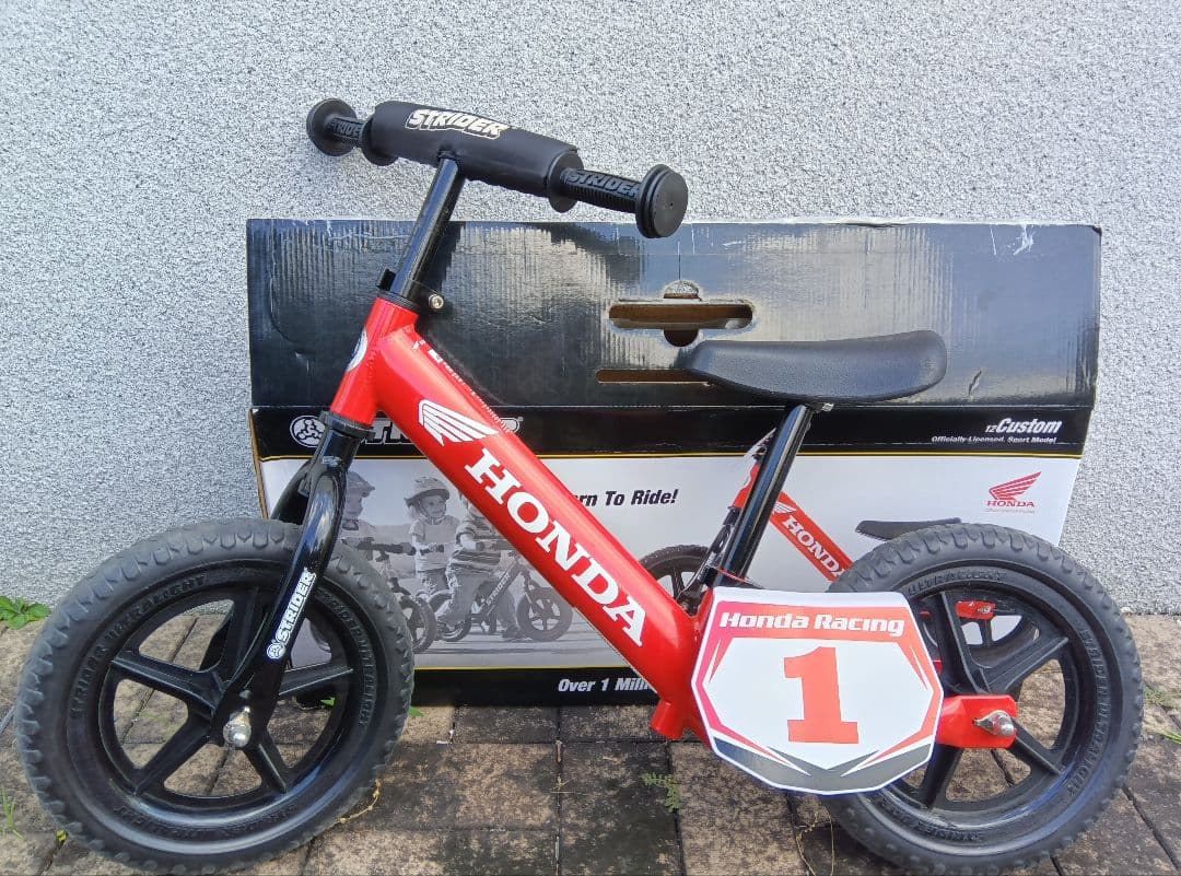 ストライダー STRIDER ホンダ HONDA バランスバイク
