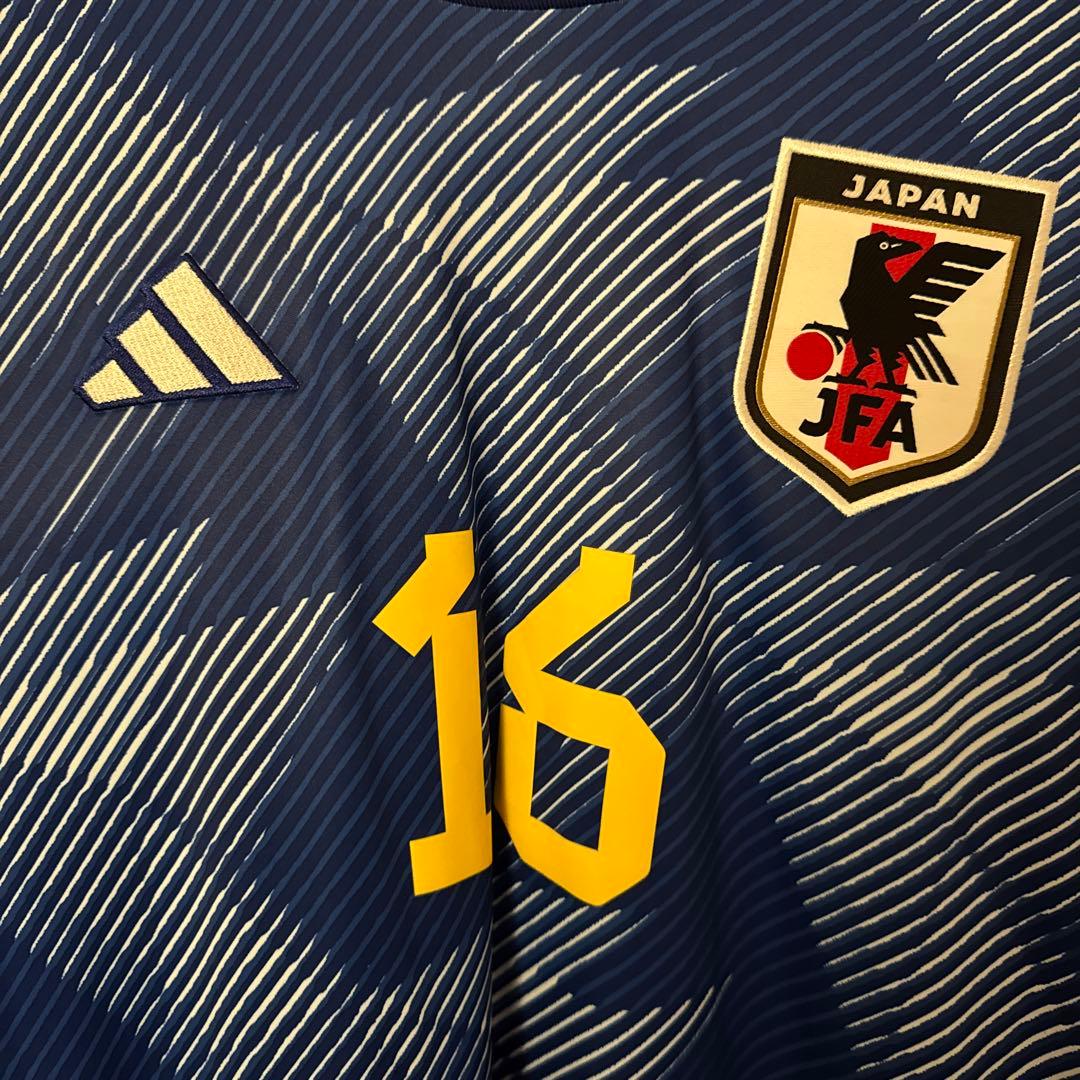 日本代表 サッカーシャツ TOMIYASU 16