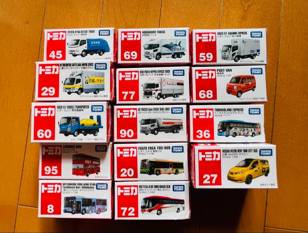 トミカ 新品未開封 33台 まとめ売り