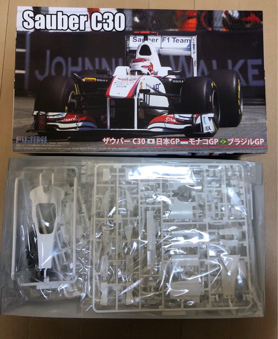 フジミ　フェラーリF2012 ザウバーC30プラモデル 1/20 おまけ付