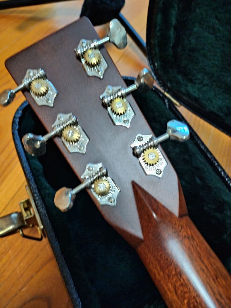 緊急☆売切価格☆　MartinOM-28 2019年製