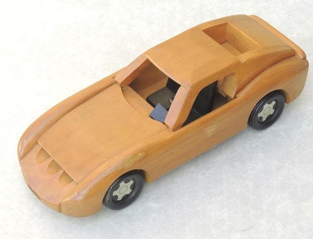 ★ 木製 手造りスポーツカー ★ ３９×１５㎝・重さ1.2㎏　左ハンドル