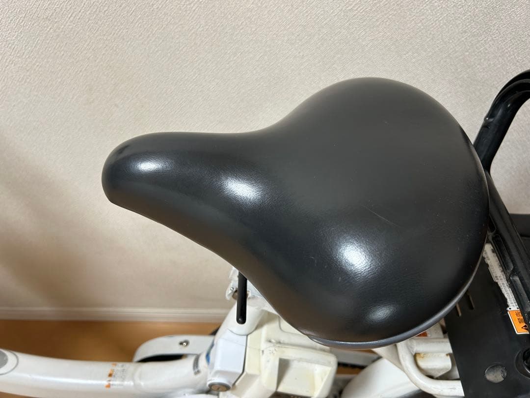 電動自転車　横浜　ヤマハパスバビーUN 20インチ 12.3Ah前後タイヤ新品