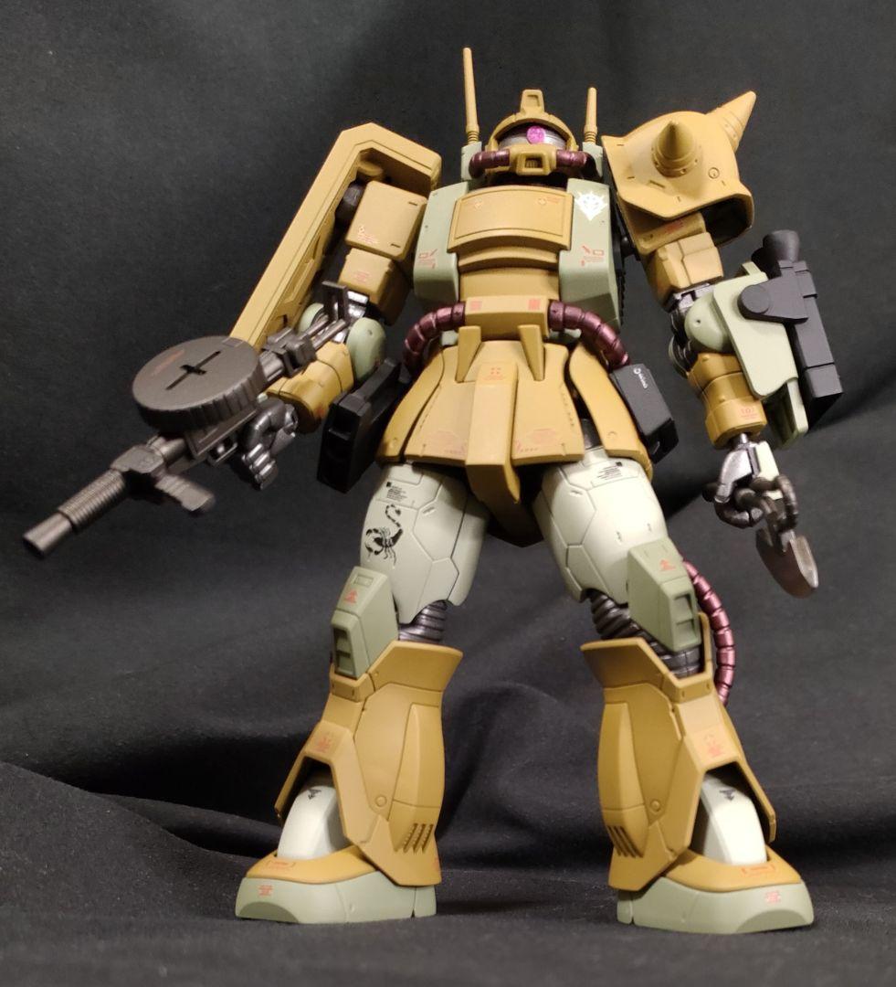 ガンプラ 塗装済完成品 ＨＧ ザク・デザートタイプ（ダブルアンテナ仕様）