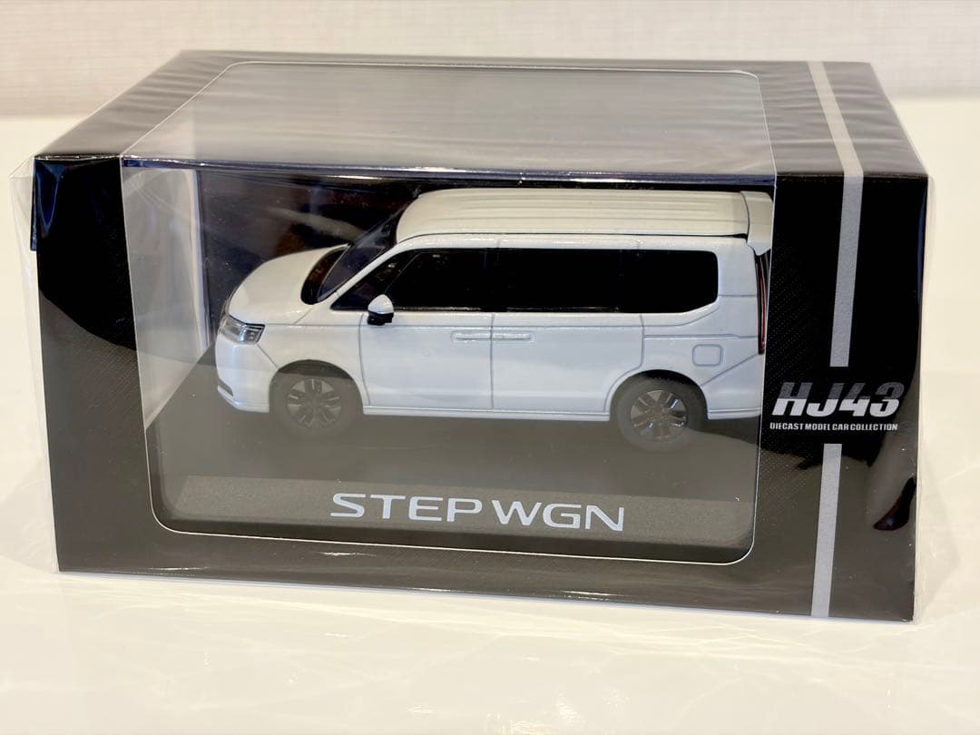 ステップワゴン　スパーダ　白　ミニカー　新品　1/43 ホンダ　STEPWGN
