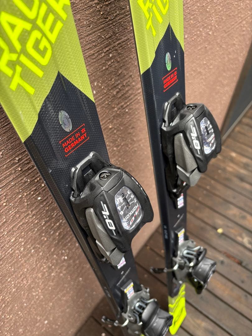 スキー板　フォルクル　レースタイガーJr 140