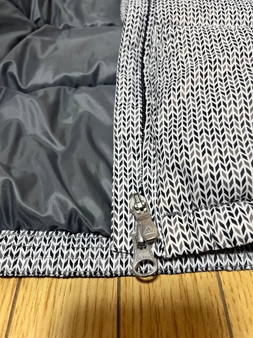 adidas ダウンジャケット L/G グレー系