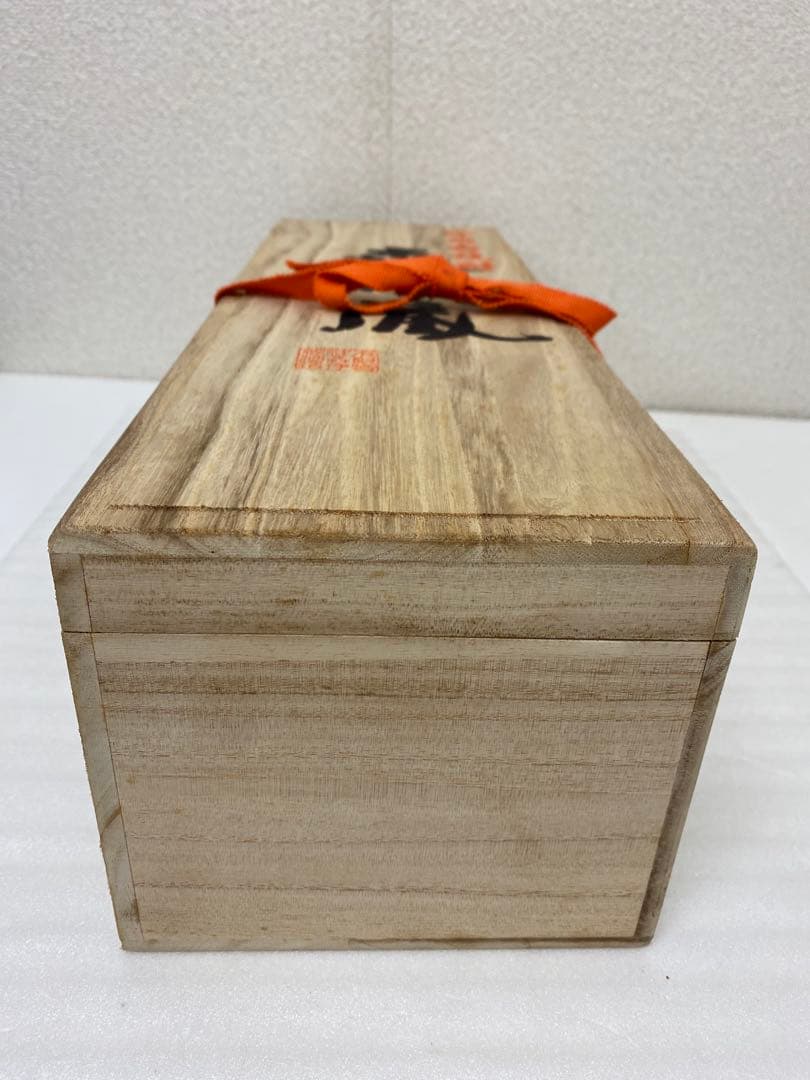 【ヒメハル 】3-2413 かめ壺焼酎　森伊蔵　1,800ml 共箱付き