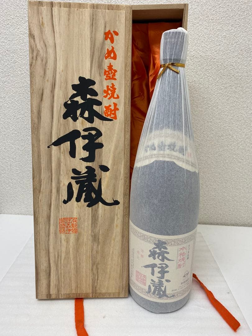 【ヒメハル 】3-2413 かめ壺焼酎　森伊蔵　1,800ml 共箱付き