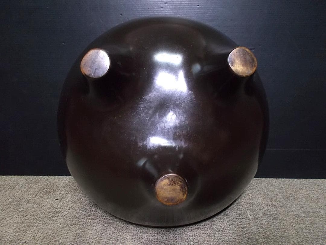 茶道具 人間国宝 釜師:高橋敬典 銀摘み 風炉師:金森 寛斎? 唐銅鬼面風炉