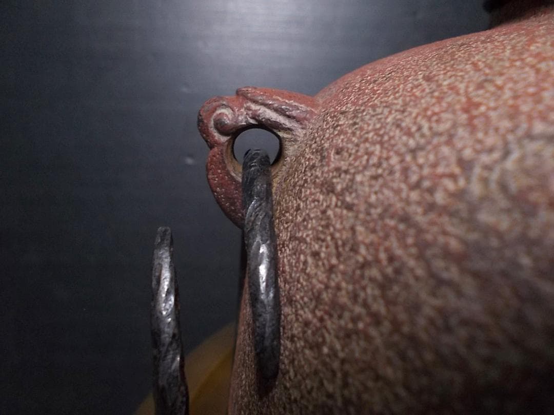 茶道具 人間国宝 釜師:高橋敬典 銀摘み 風炉師:金森 寛斎? 唐銅鬼面風炉