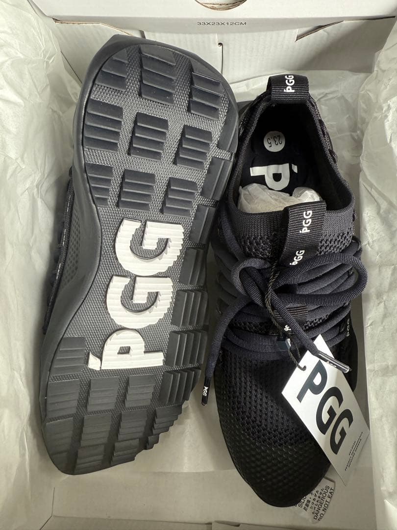 半額‼︎PGG ブラック スポーツシューズ