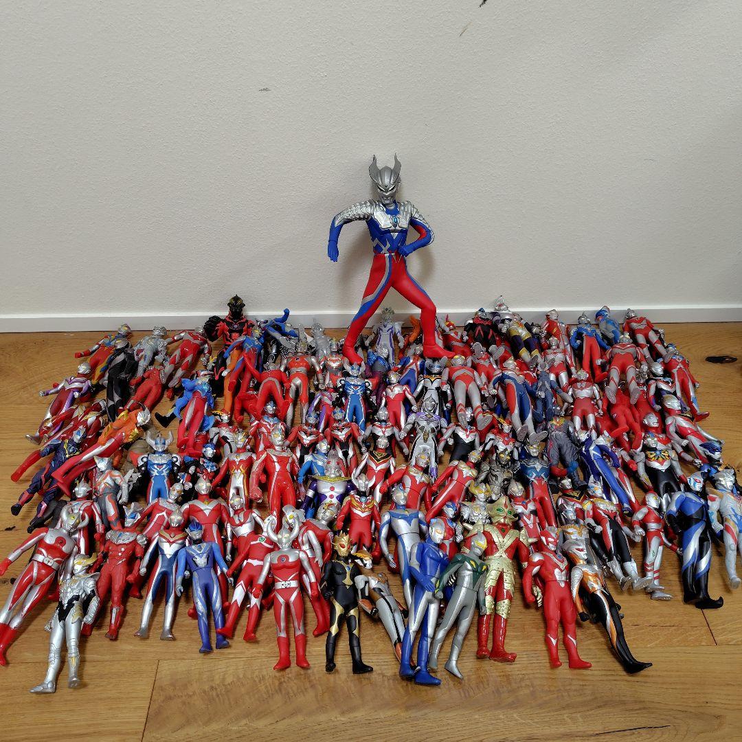 ウルトラマン　ソフビ　まとめ売り　150体くらい