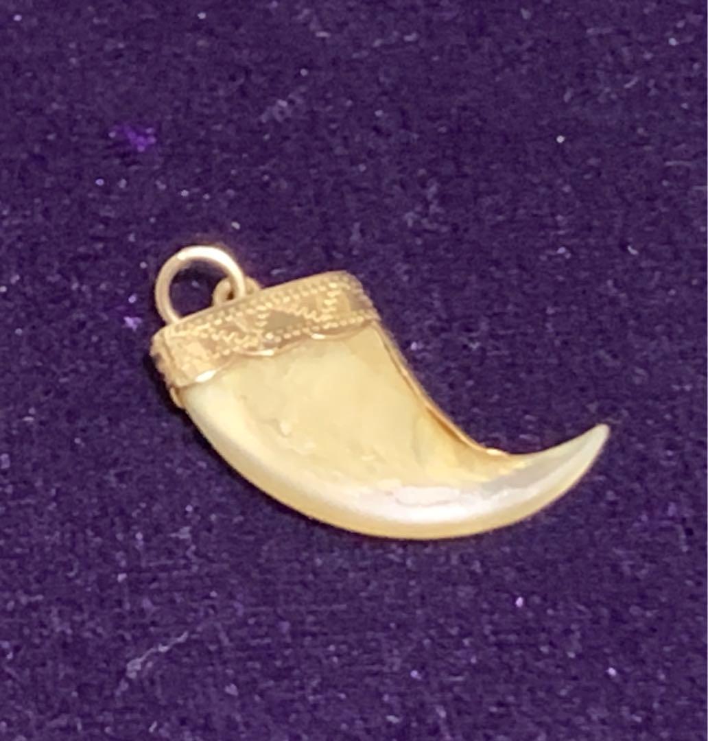 アンティーク ビクトリア朝 18K ゴールド タイガークロー ペンダント