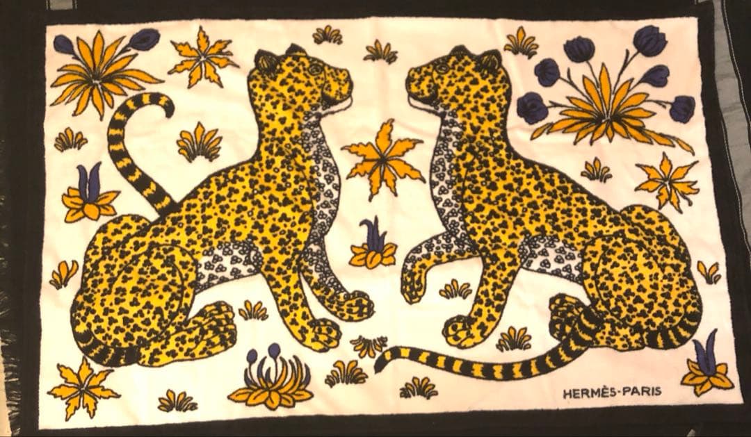 HERMES ビーチタオル　レオパード柄 バスタオル