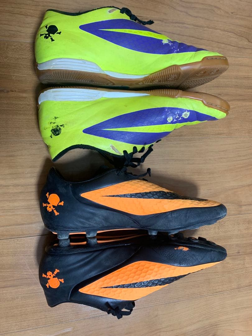 Nike ハイパーヴェノム フットサルシューズ（IC）＋サッカースパイク（FG）