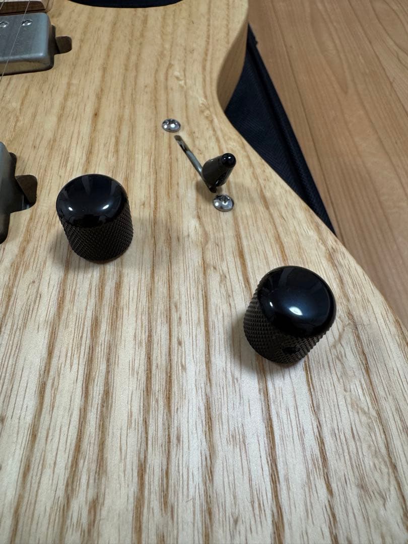 ほぼ未使用SAITO GUITARS 7弦マルチスケール　付属品完備