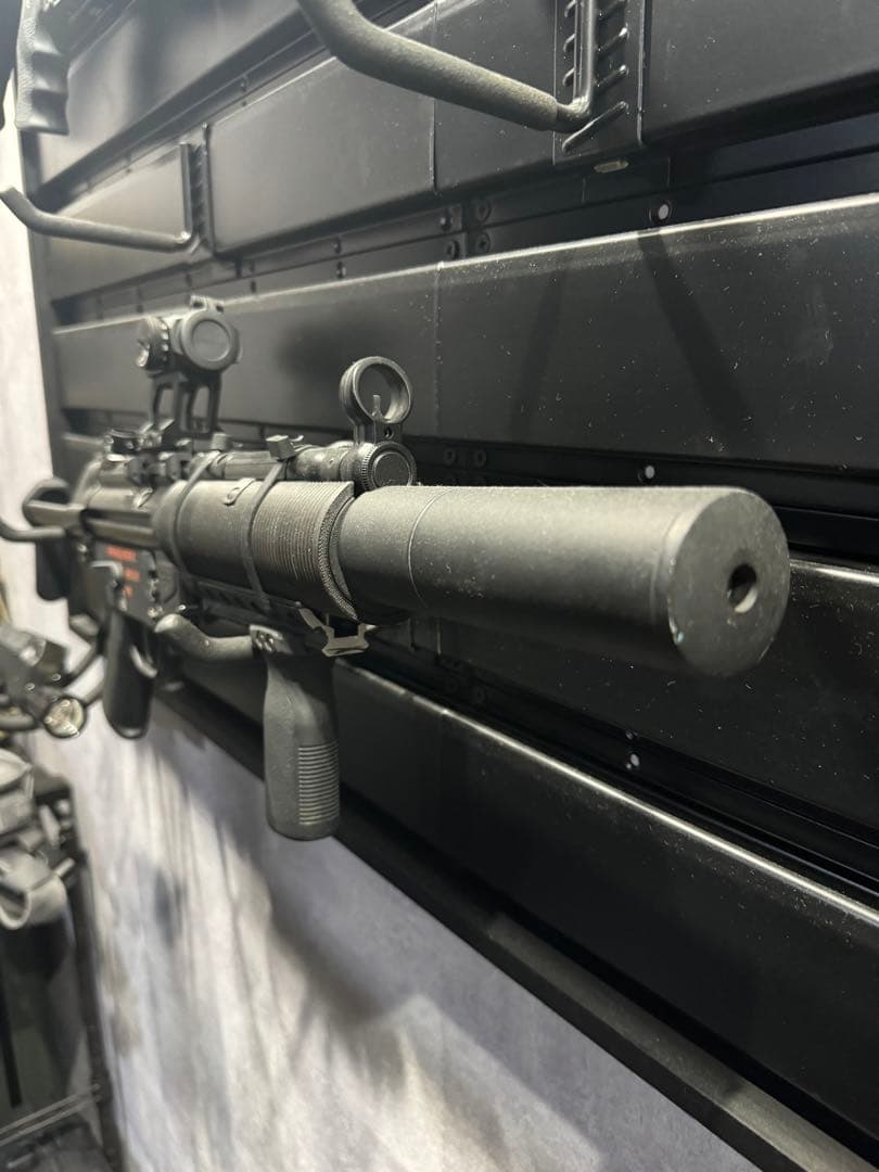 東京マルイ 次世代電動ガン MP5 SD6仕様