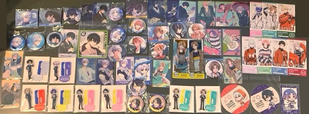 18TRIP エイトリ　まとめ売り　缶バッジ　アクスタ　トレカ