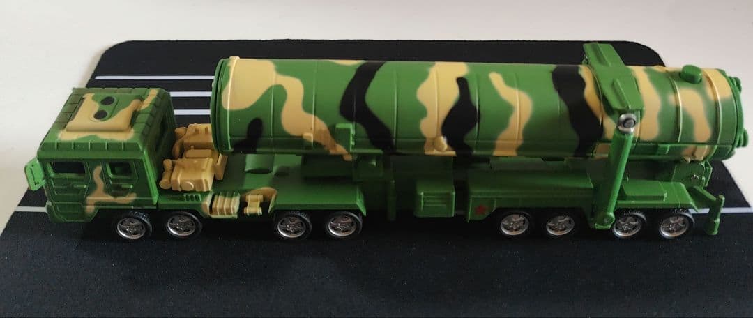 希少 1/64 DF-31 中国人民解放軍ロケット軍 大陸間弾道ミサイルICBM