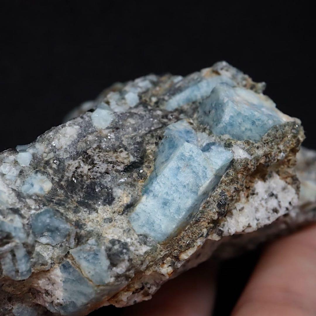 自主採掘！アクアマリン カリフォルニア179.6g AQ331 鉱物　原石天然石