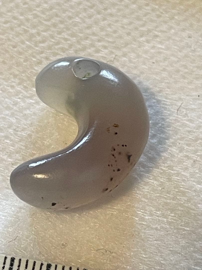 古墳時代　瑪瑙勾玉2