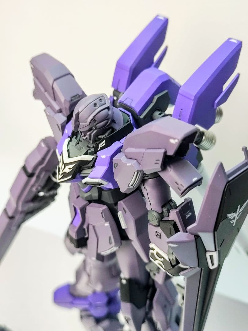 シナンジュスタイン　ガンプラ完成品