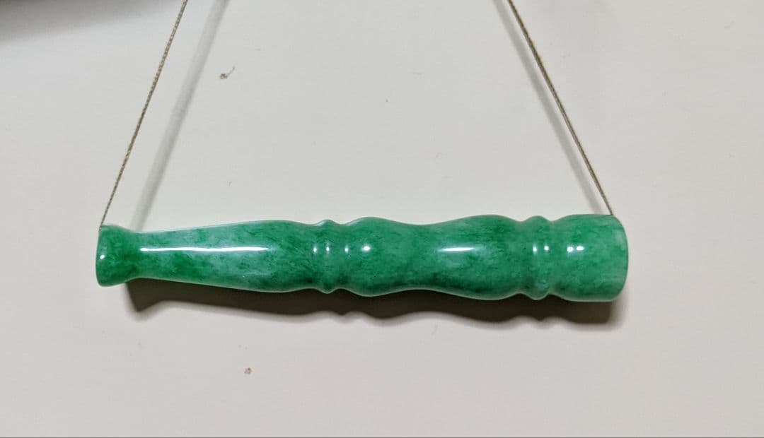 緑色本翡翠オブジェ 約7.5cm