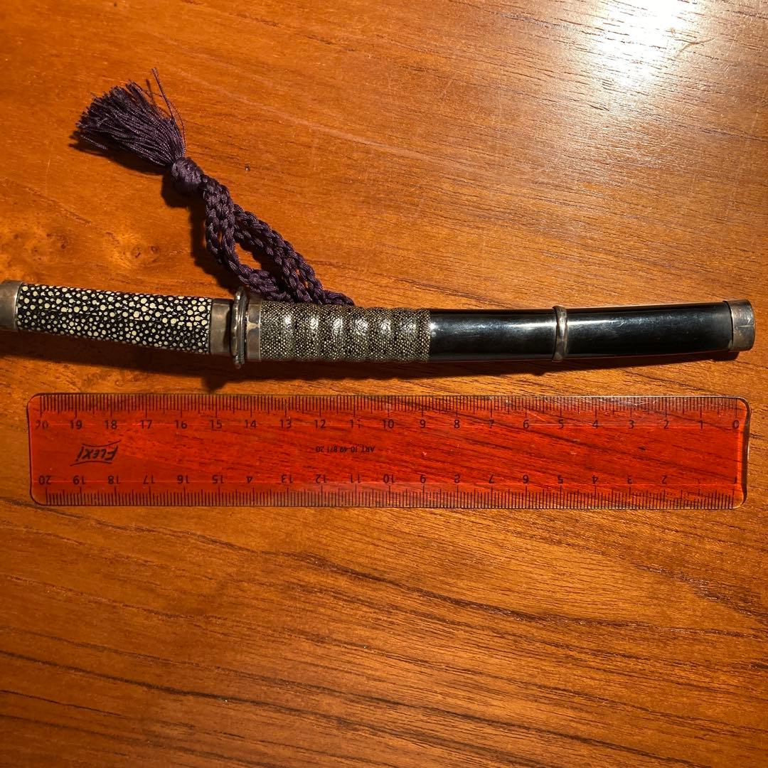珍品骨董　本物鮫皮　ミニチュア刀剣　台座付き　ペーパーナイフ