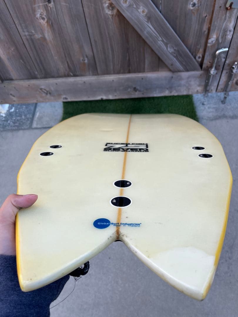 75モデル イエロー ショートボード