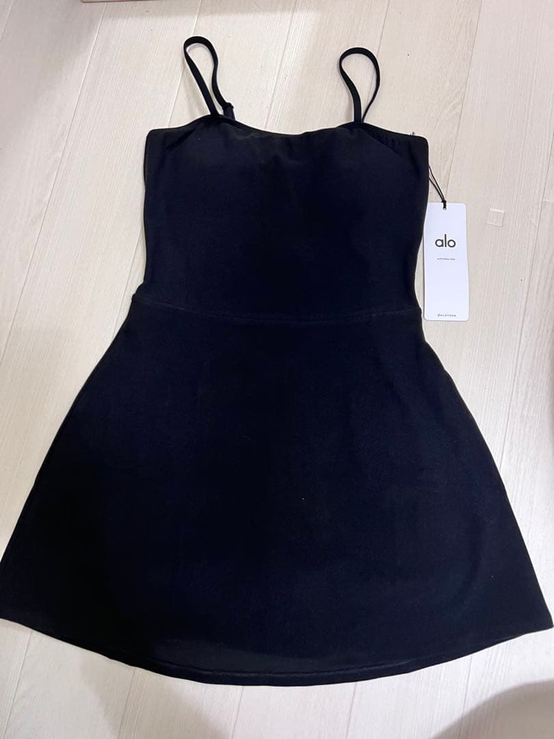 Alo yoga テニス　ウェア　スカート　ワンピース　ブラック　黒