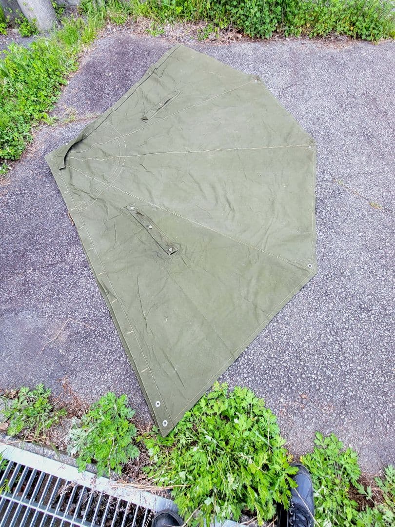 ポーランド軍幕×2枚.サイズ2.ハトメ2個 (1977年 & 78年)