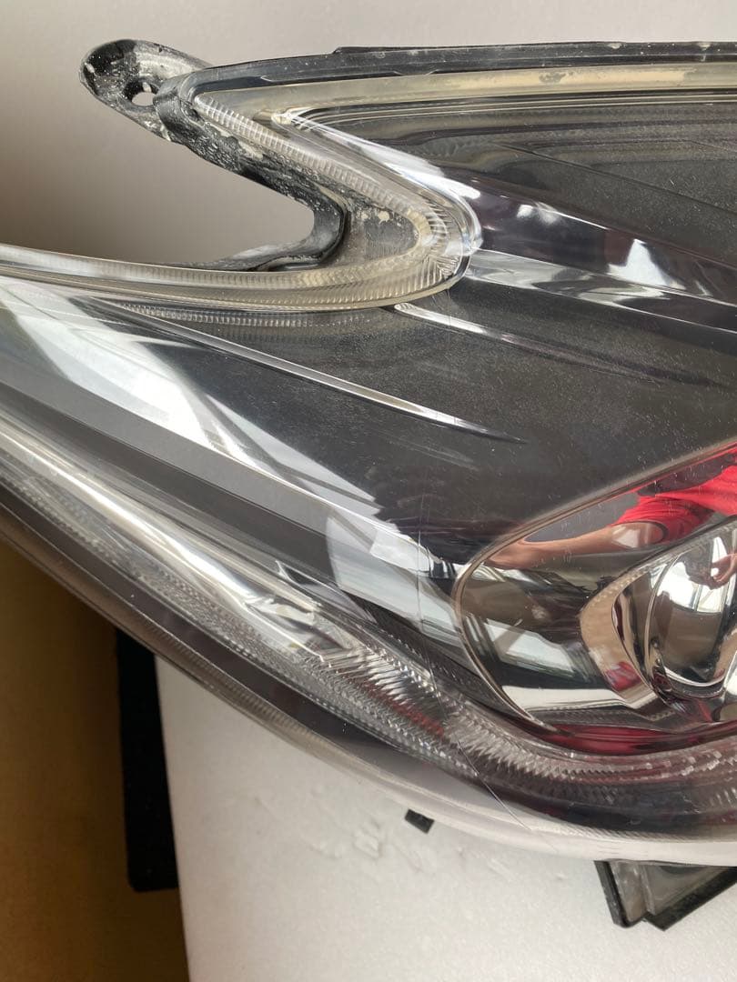 トヨタ プリウス 30系（ZVW30）前期 純正HIDヘッドライト 左右セット