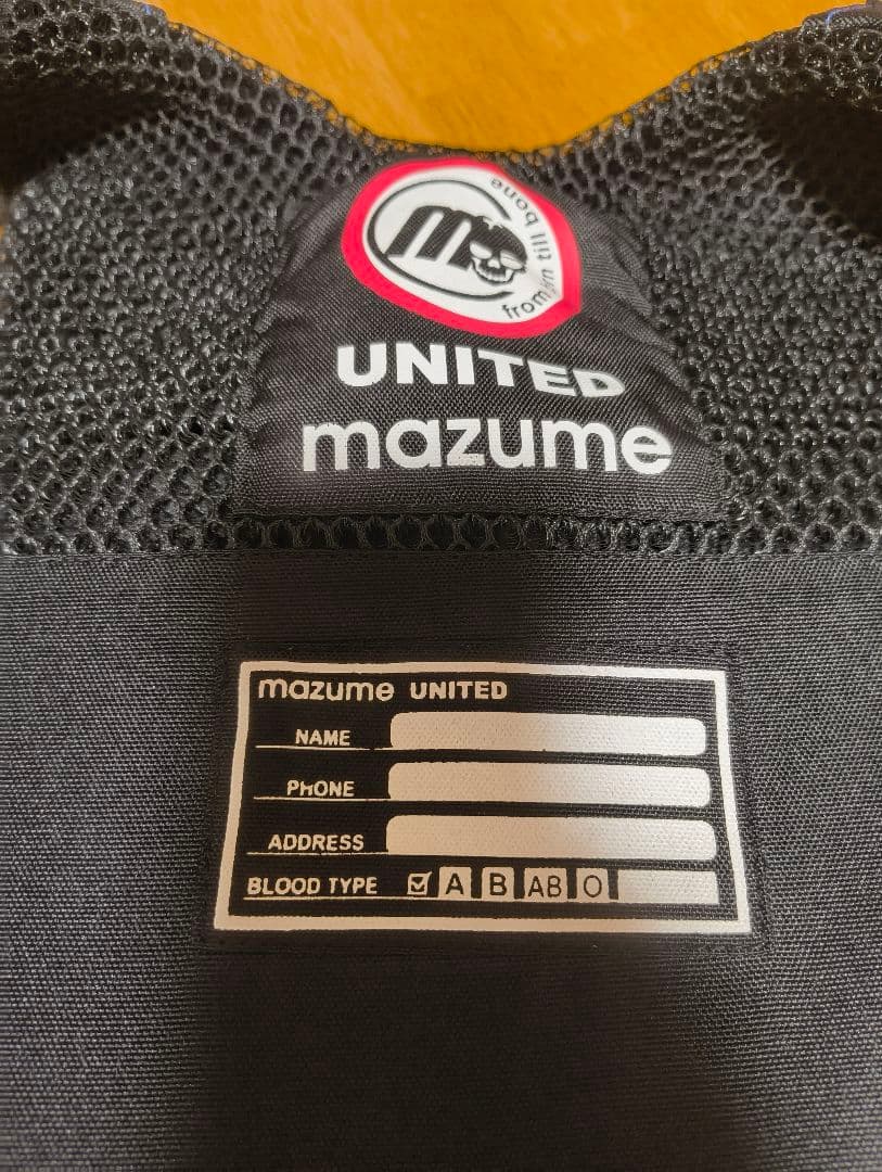 MAZUME MZXタイドマニア ライフジャケット ブラック/ブルー