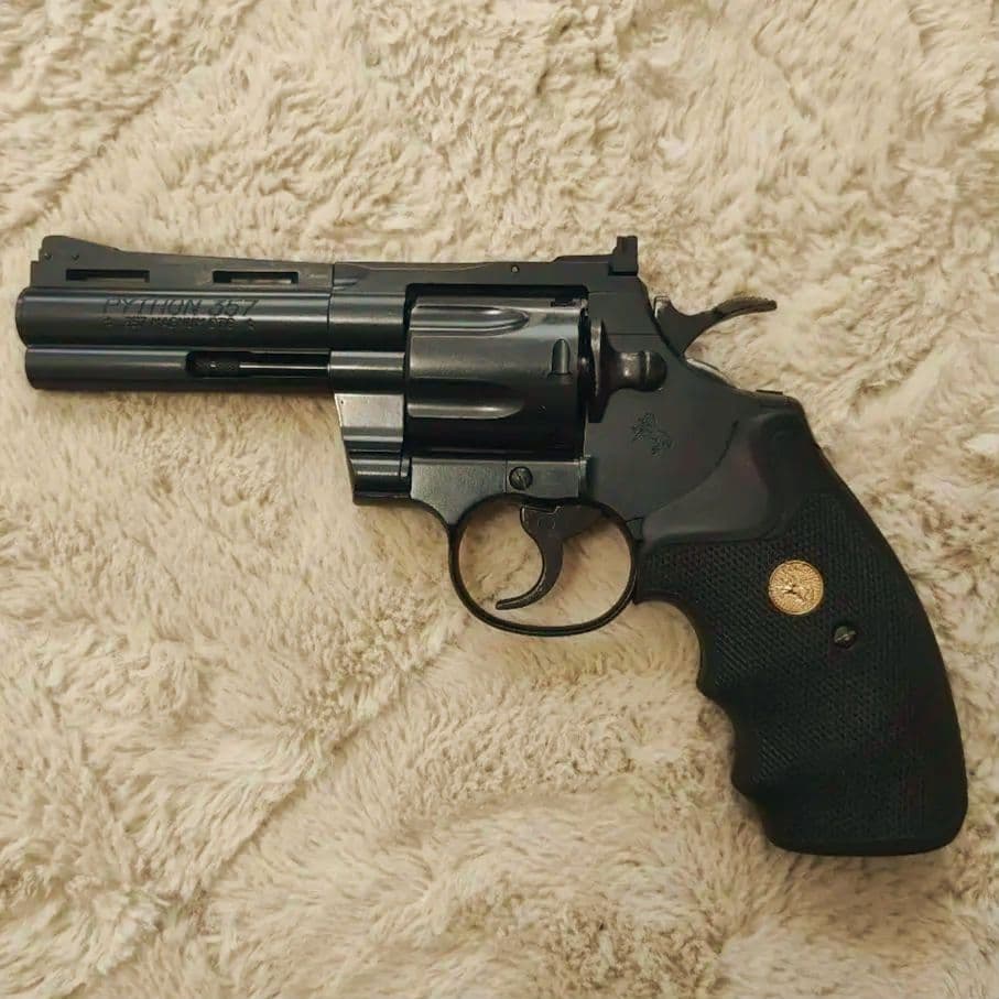 東京マルイ コルトパイソン 357 18歳以上　ガスガン