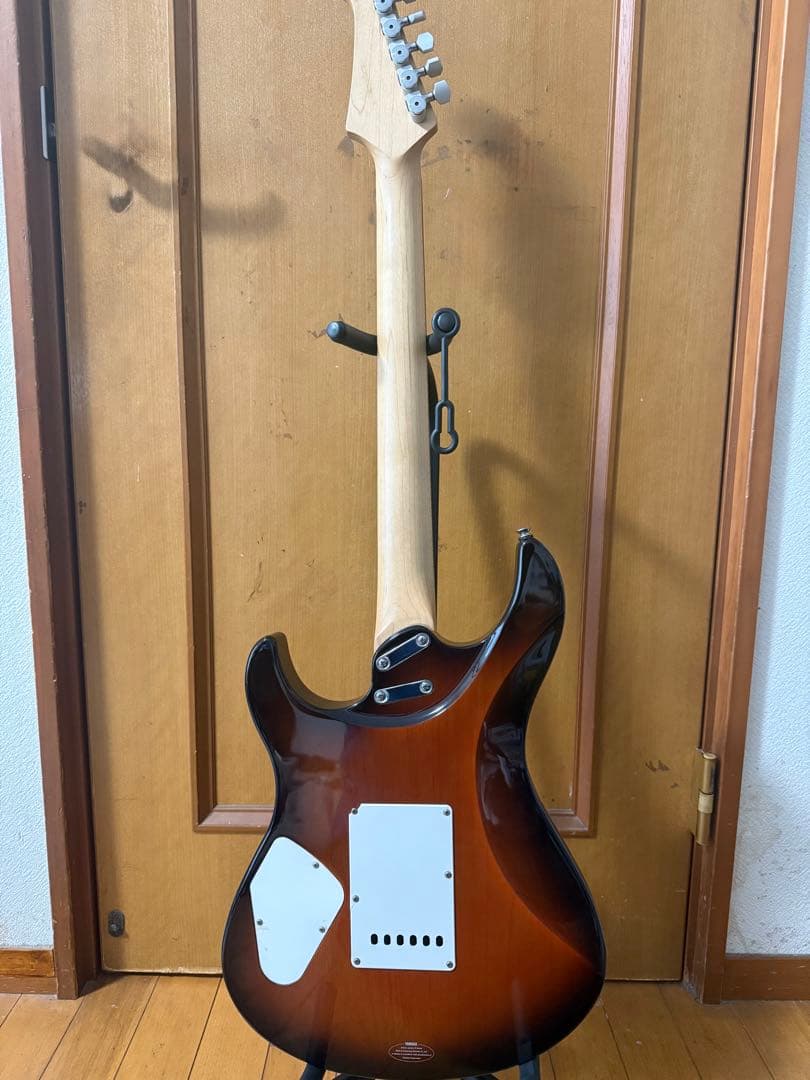 ギター YAMAHA Pacifica 604W