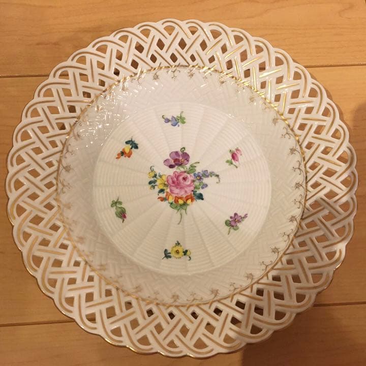 Dresden  ドレスデン　金彩レース飾り皿  ドイツ アンティーク
