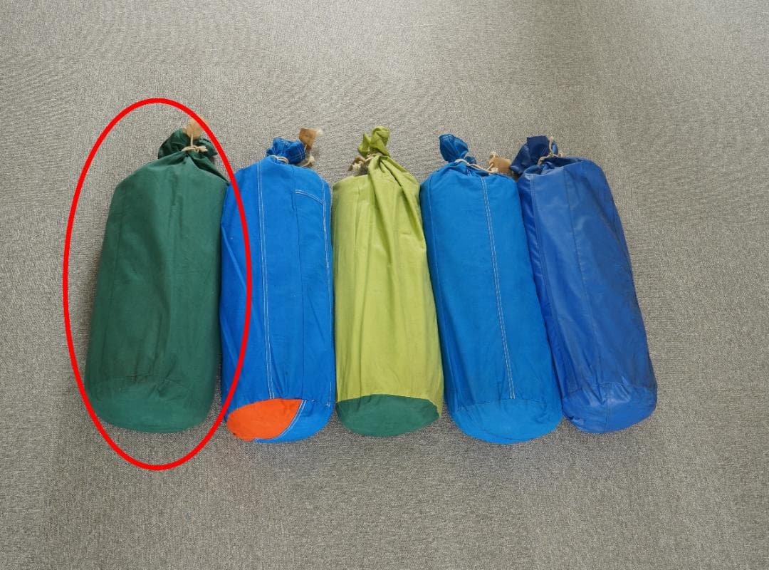 最終値下げ！ベルトーニ ソグノ １～３人用 テント　【A】緑の袋　キャンプ