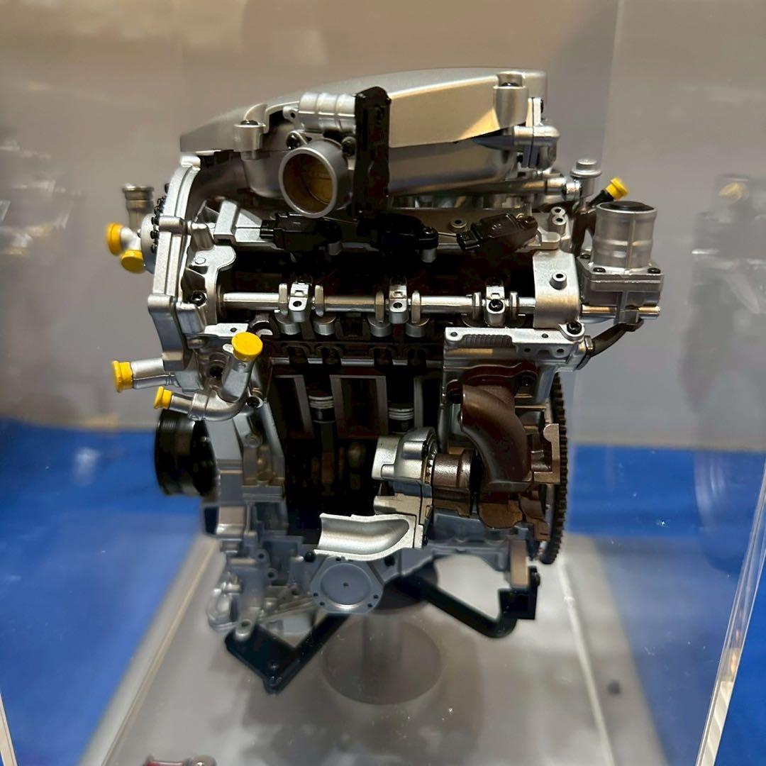 日産 スカイライン GT-R R35 エンジン