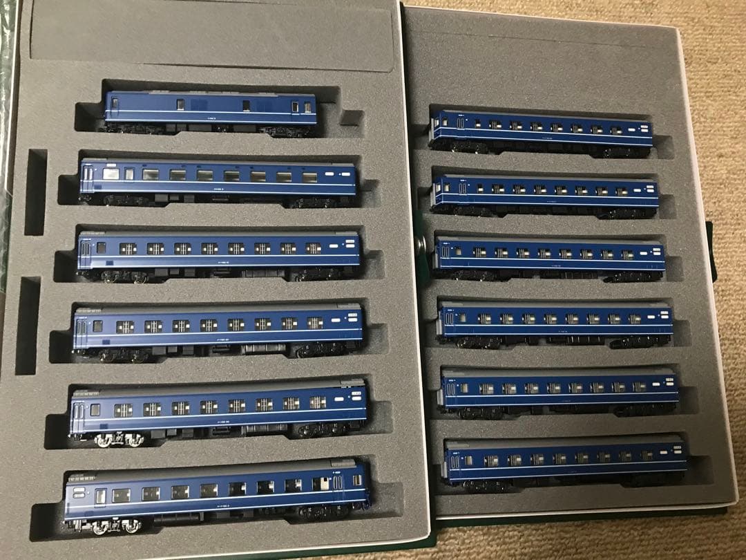 KATO10-811＋10-812 　24系特急 「ゆうづる」 基本・増結セット