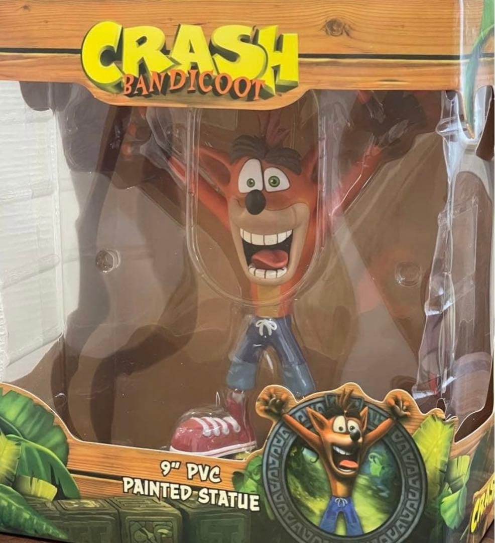 クラッシュバンディクー　9インチ PVCフィギュア