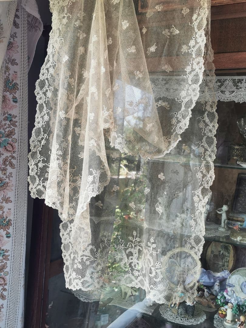 アンティーク シャンテリーレースショール ヴェール 鈴蘭 菫 桜草 銀杏/花びら