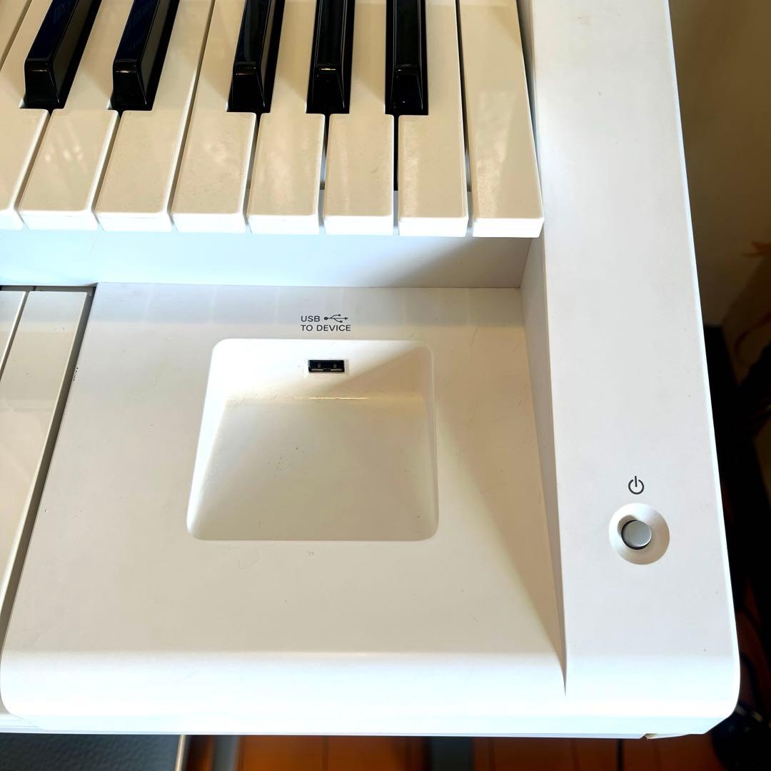 YAMAHAエレクトーンSTAGEA ELB-02 2016年製 &楽譜2冊付き