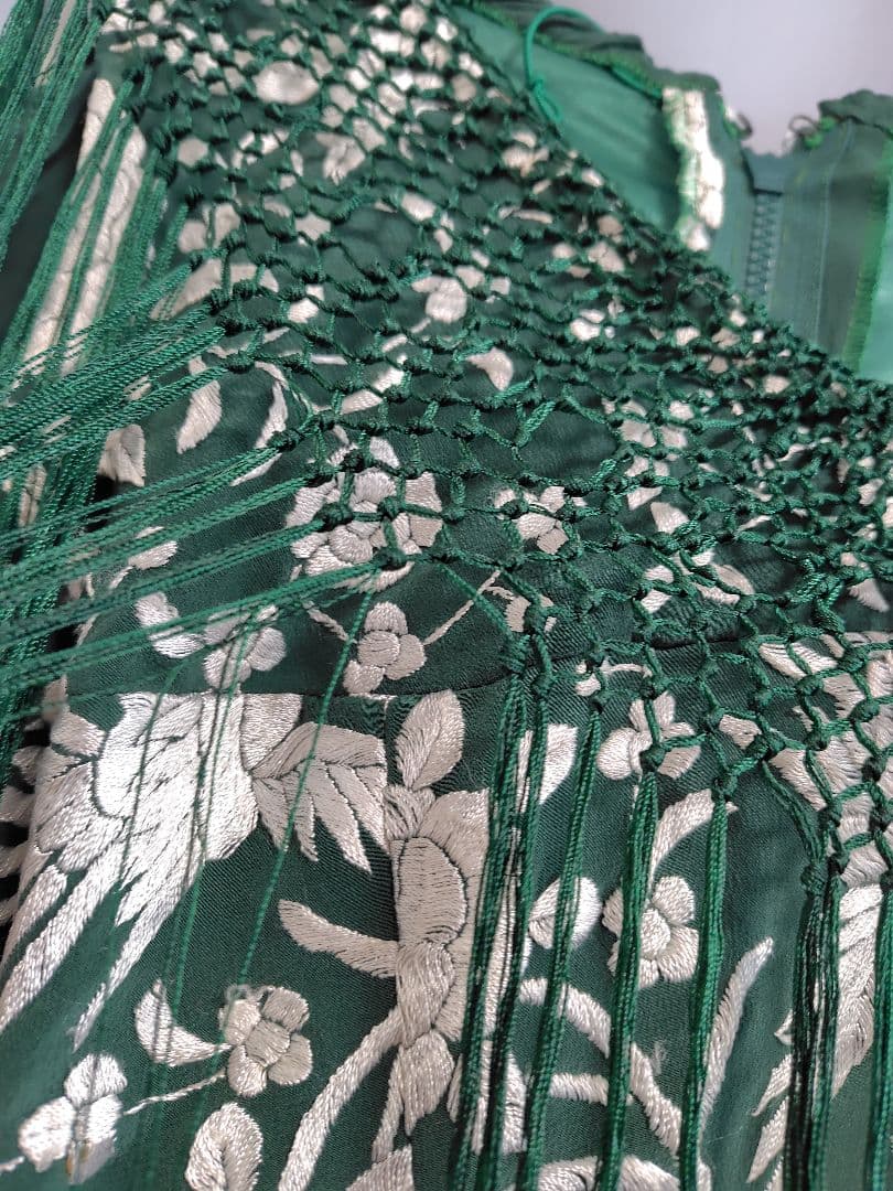 フラメンコ衣装　緑ワンピース+白パニエ